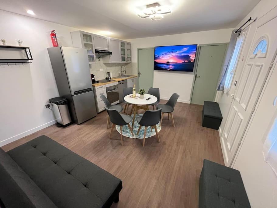 K2 - Maison 15 Min Paris Parc Expos - 3 Chambres 6 Lits Баньё Экстерьер фото